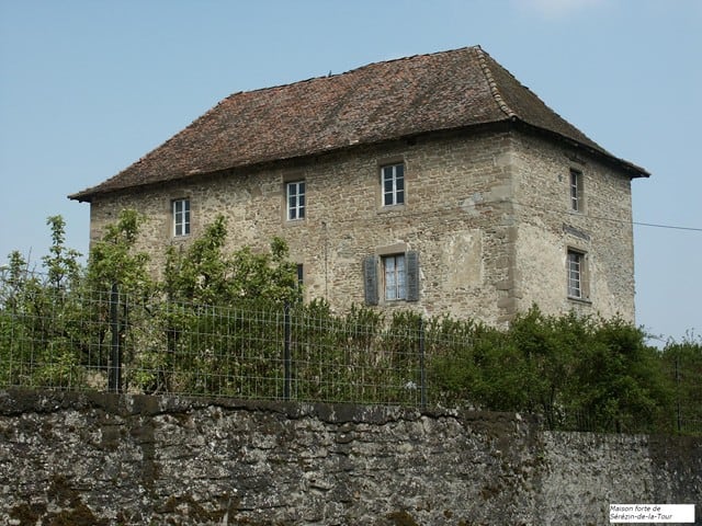 Ancienne Maison forte de Sérézin-de-la-Tour
